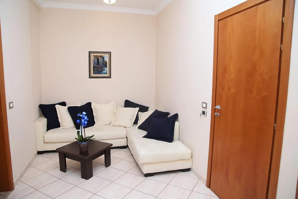 Hotel Pavaresia Vlore
