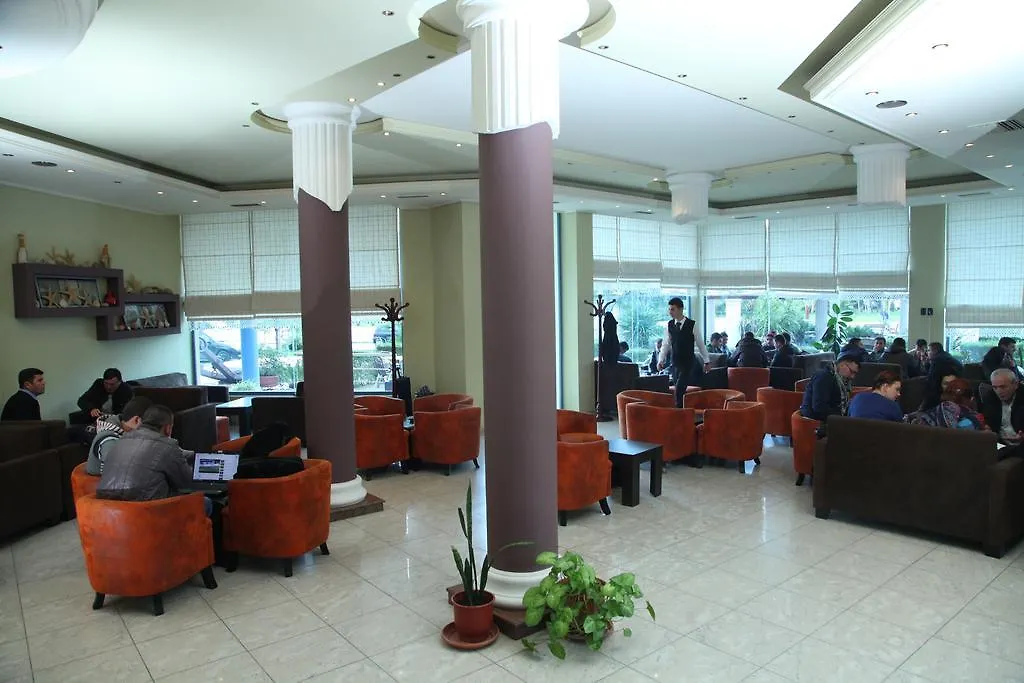 Hotel Pavaresia Vlore 4*,