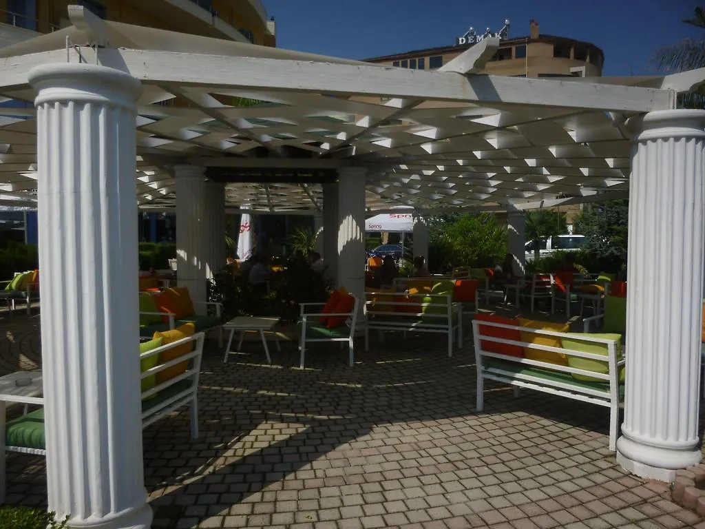 Hotel Pavaresia Vlorë