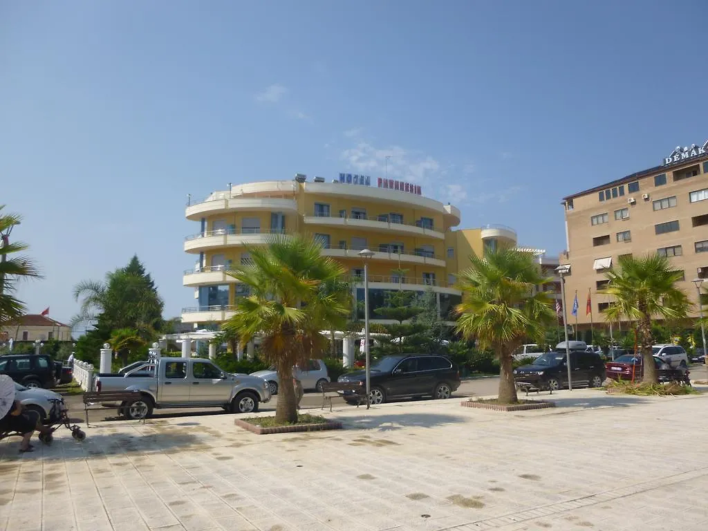 Vlorë Hotel Pavaresia 4*,  אלבניה