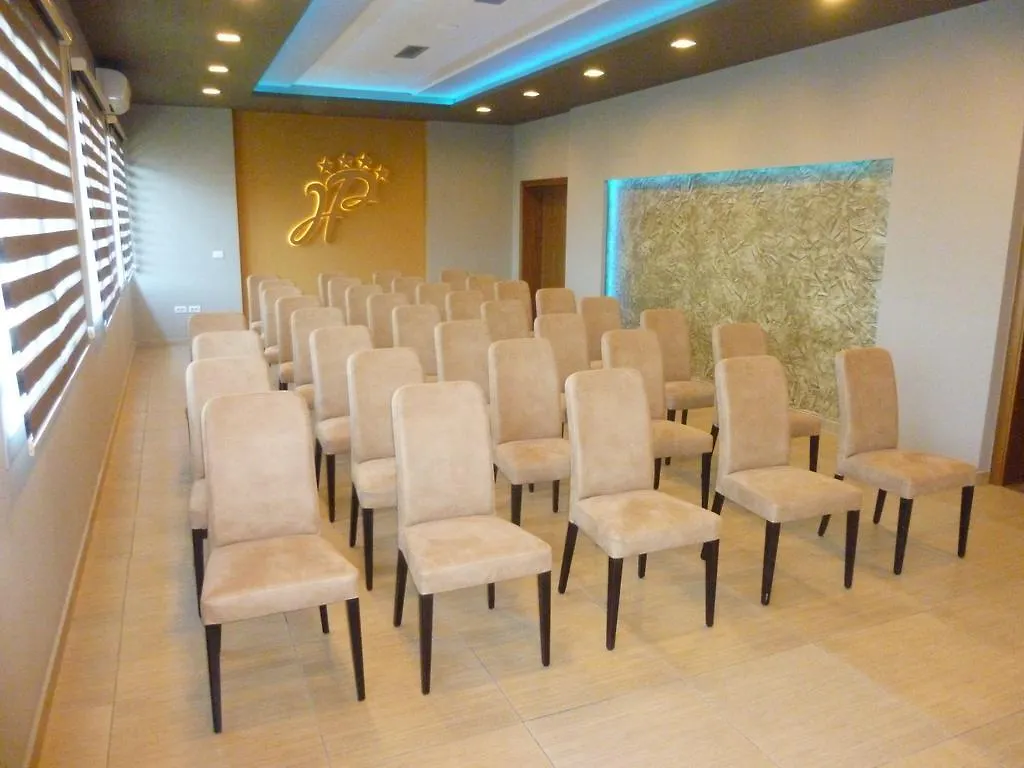 Hotel Pavaresia Vlore