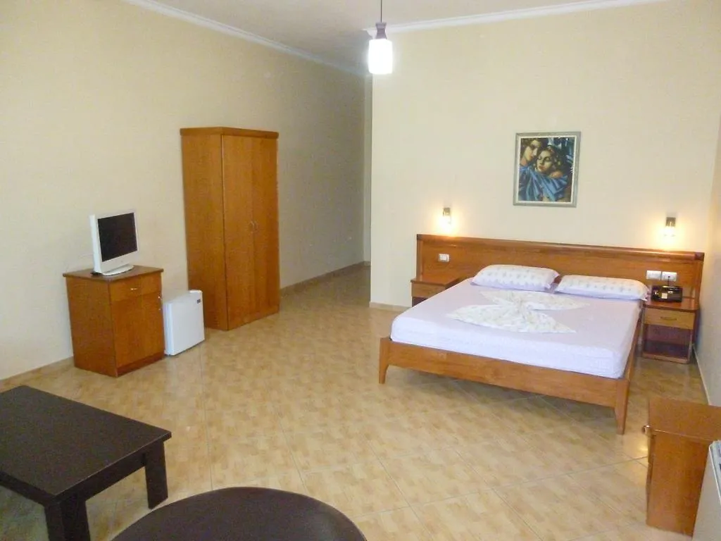 Hotel Pavaresia Vlore