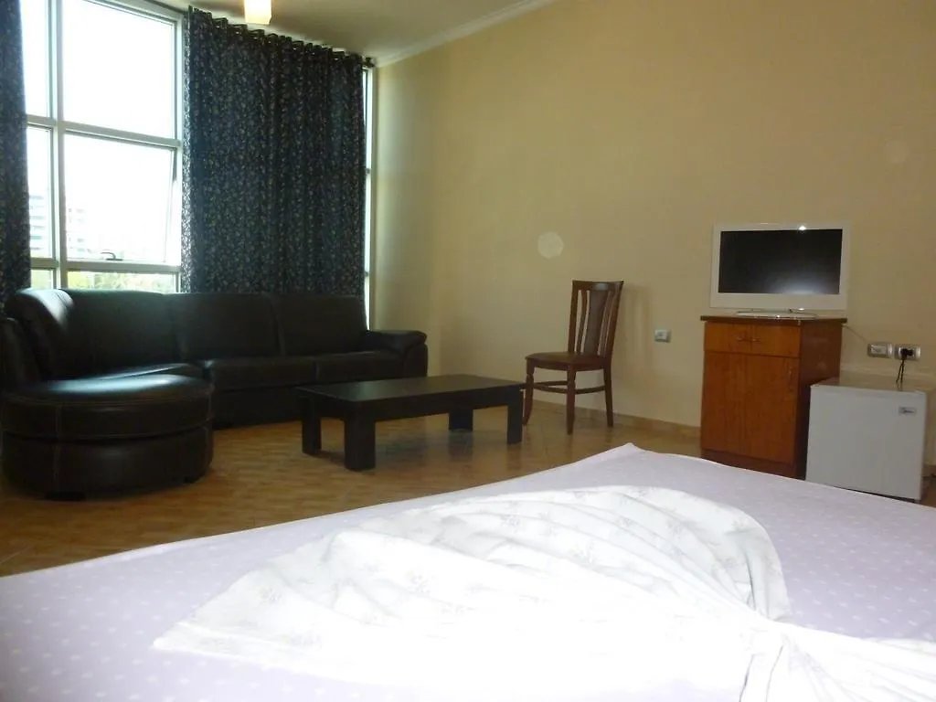 Hotel Pavaresia Vlore Albania