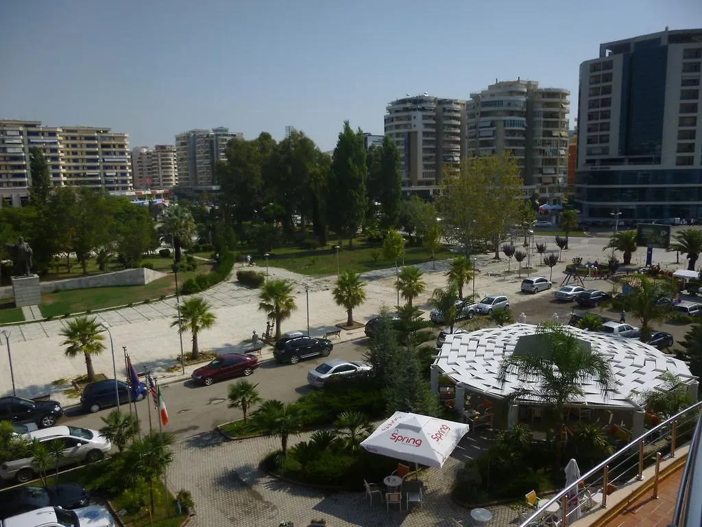 ****  Hotel Pavaresia Vlore Albania