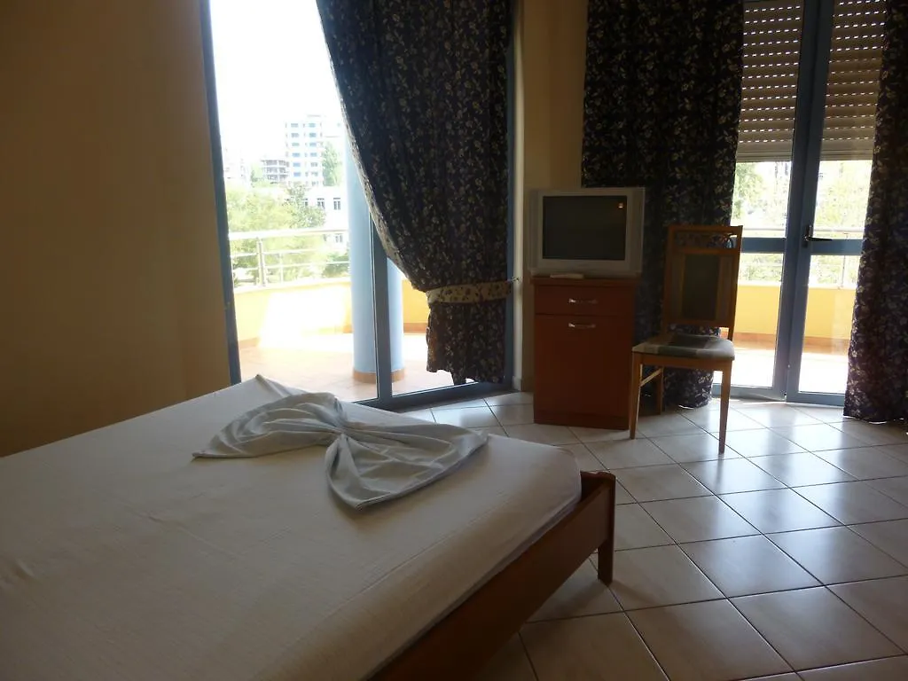 Hotel Pavaresia Vlorë