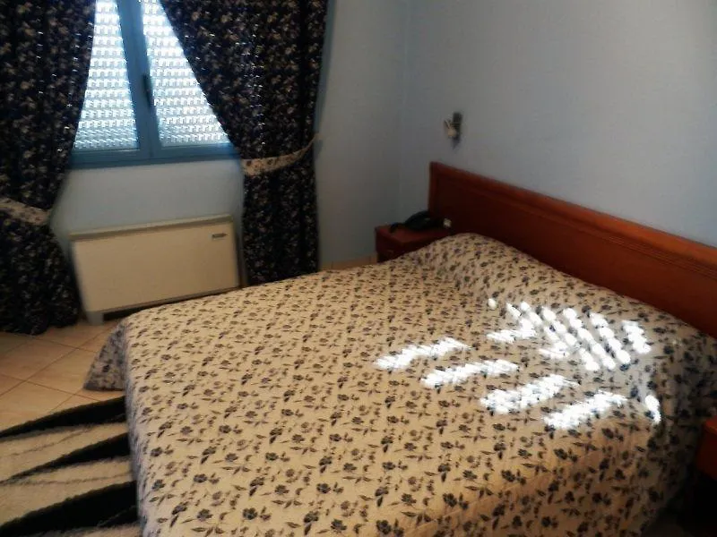 Hotel Pavaresia Vlore